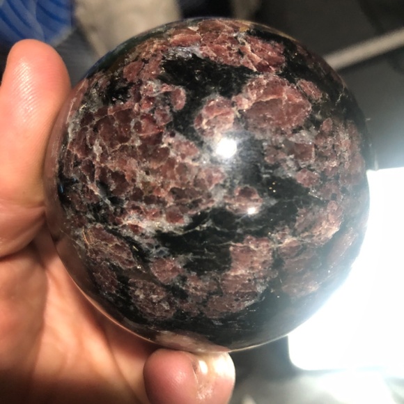 GARNET SPHERE - Picture 3 of 4